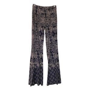 ABERCROMBIE & FITCH • BoHo Cotton Bellbottom Legging